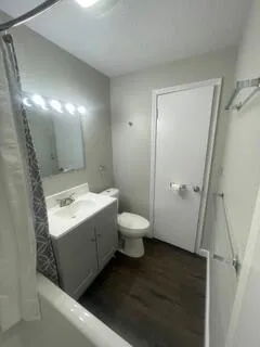 204 W Berry Avenue Lansing, MI 48910