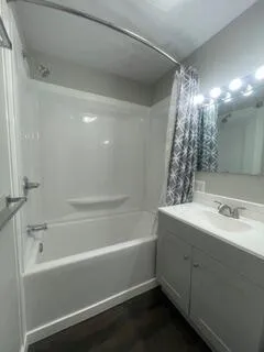 204 W Berry Avenue Lansing, MI 48910
