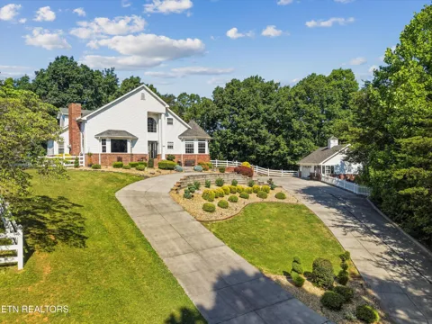 619 Emerald Ave
