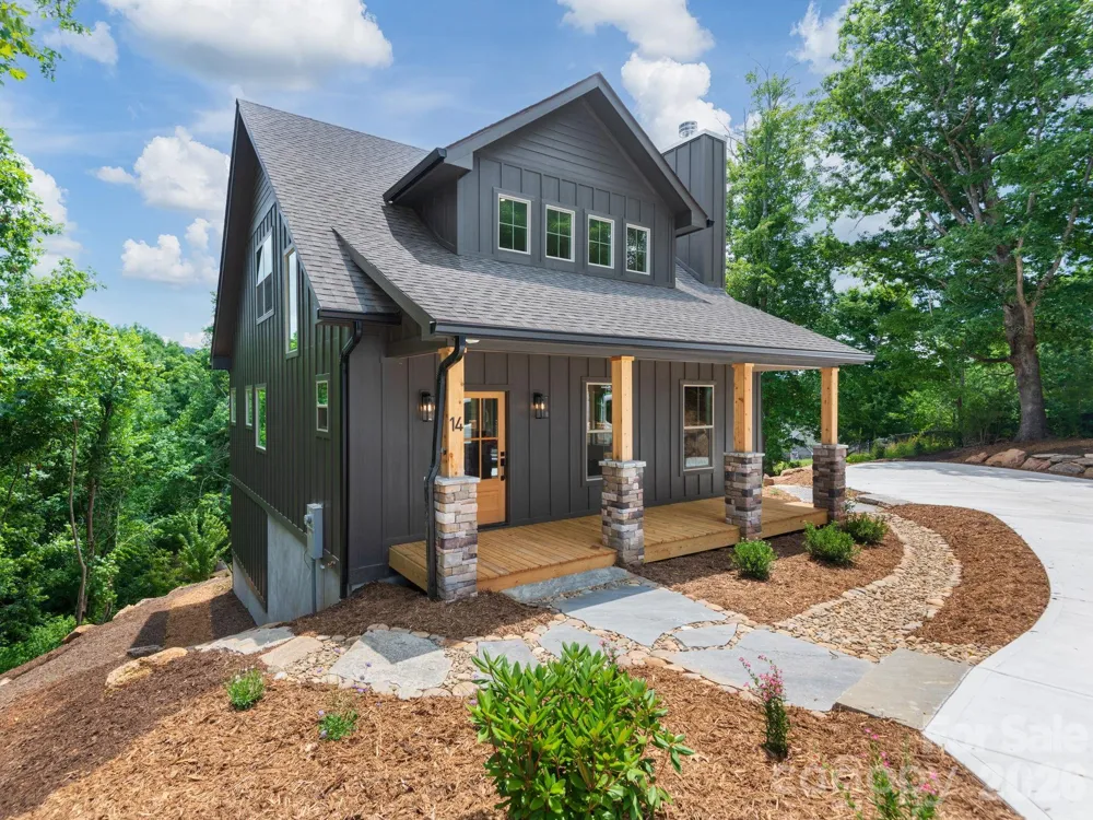 14 Yost Street Weaverville, NC 28787