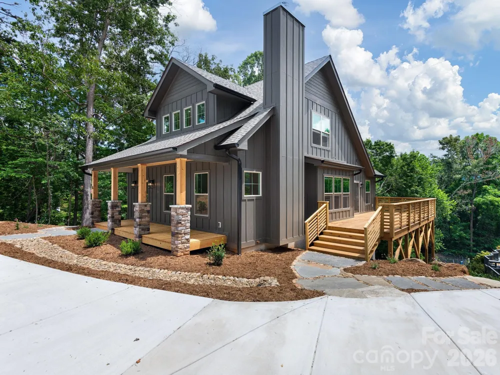 14 Yost Street Weaverville, NC 28787