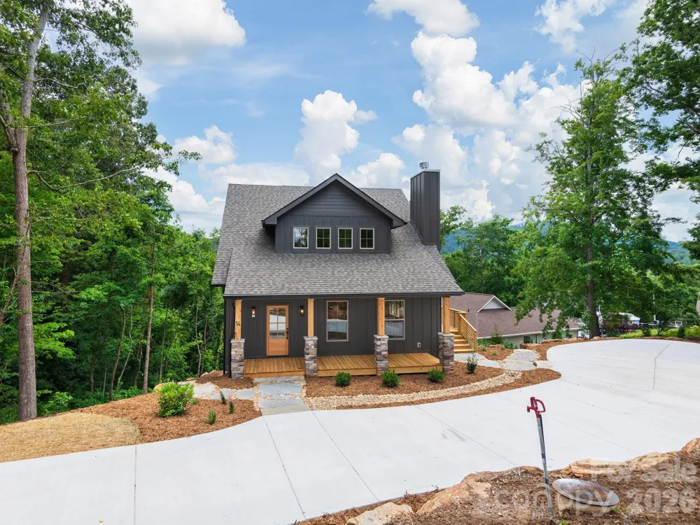 14 Yost Street Weaverville, NC 28787
