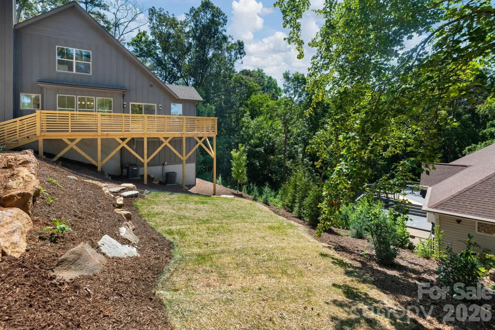 14 Yost Street Weaverville, NC 28787