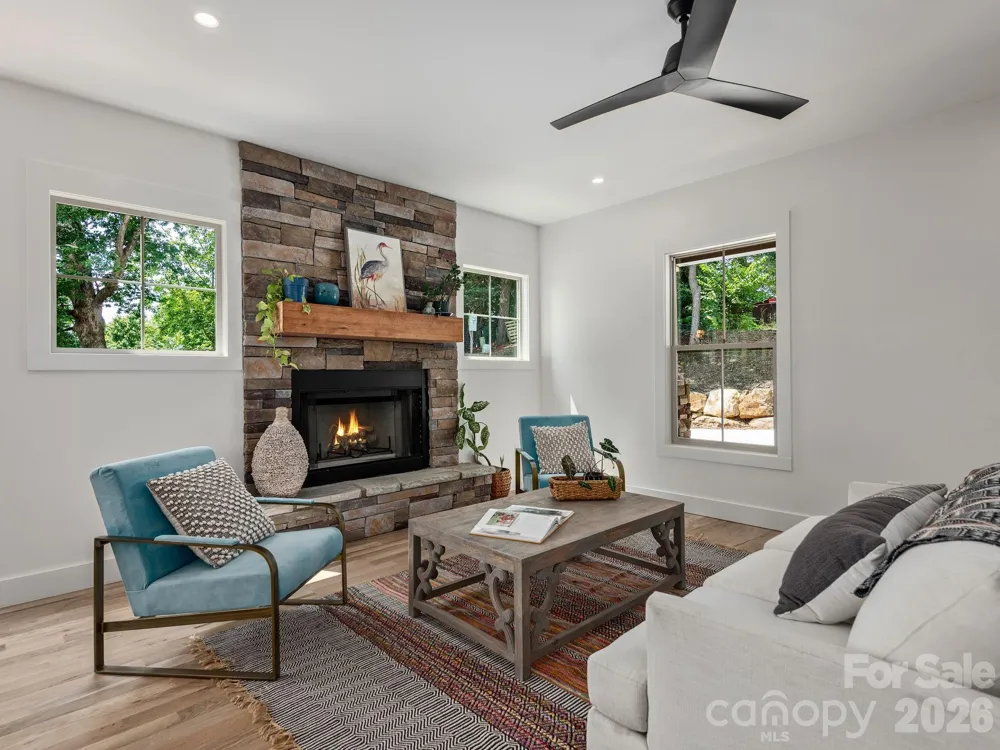 14 Yost Street Weaverville, NC 28787
