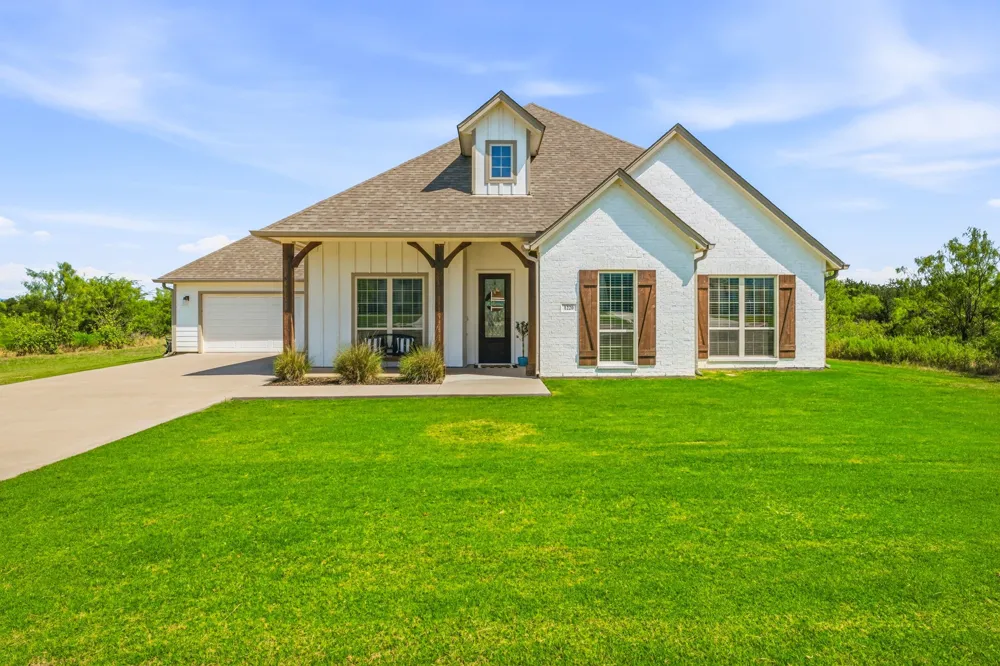 1220 Green Elm Road Graford, TX 76449