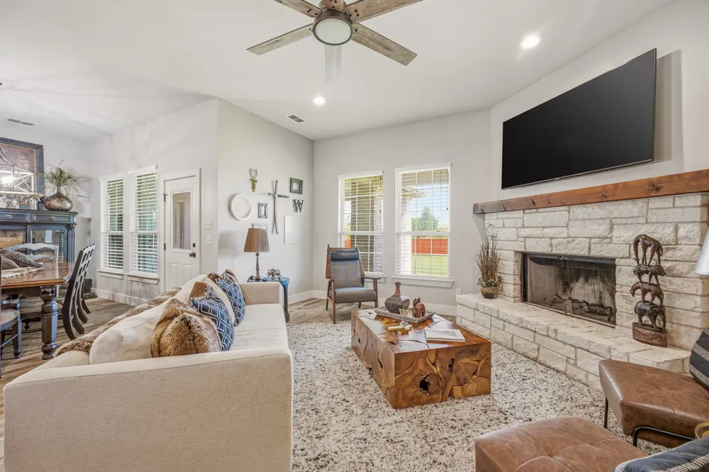 1220 Green Elm Road Graford, TX 76449