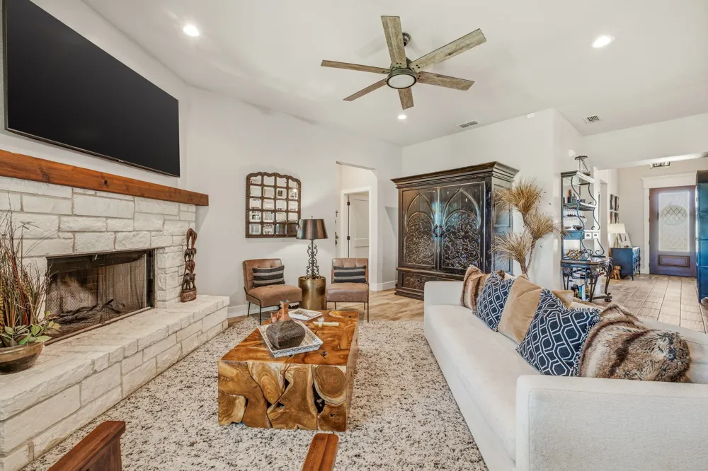 1220 Green Elm Road Graford, TX 76449