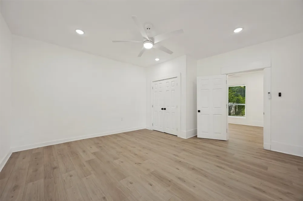 404 S Pearl Street Trenton, TX 75490