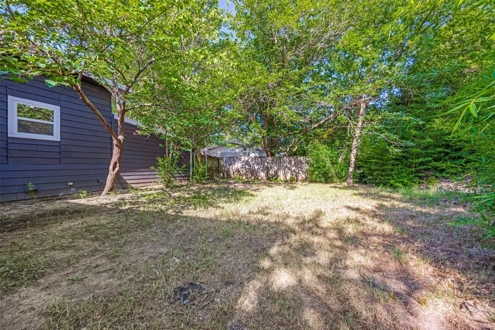 404 S Pearl Street Trenton, TX 75490