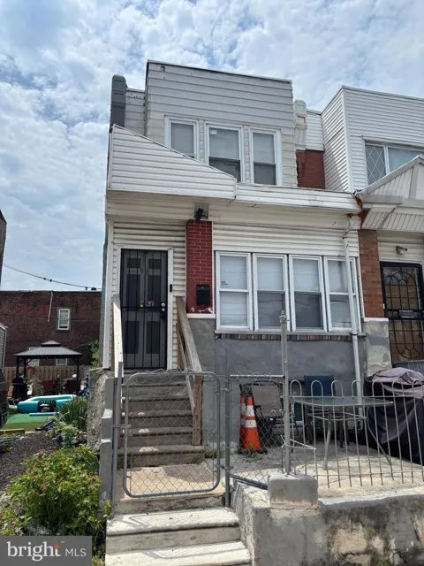 918 W ROCKLAND STREET