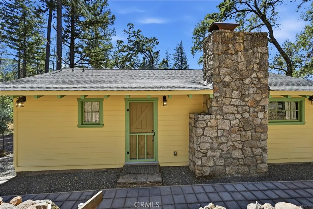 15590 Mesa Cobb, CA 95426