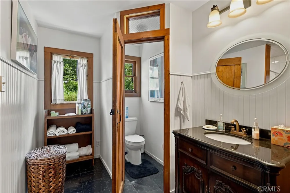 15590 Mesa Cobb, CA 95426