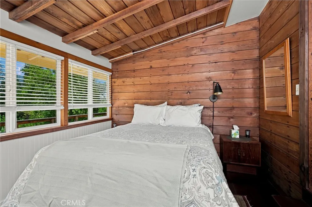 15590 Mesa Cobb, CA 95426
