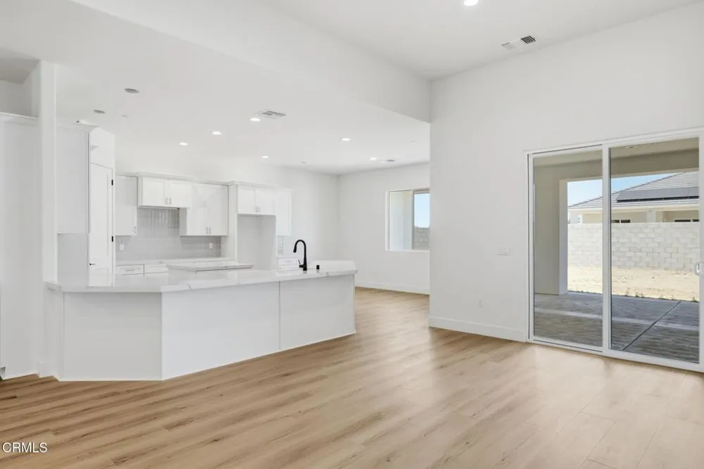 13615 Velma Pearl Way Bakersfield, CA 93314
