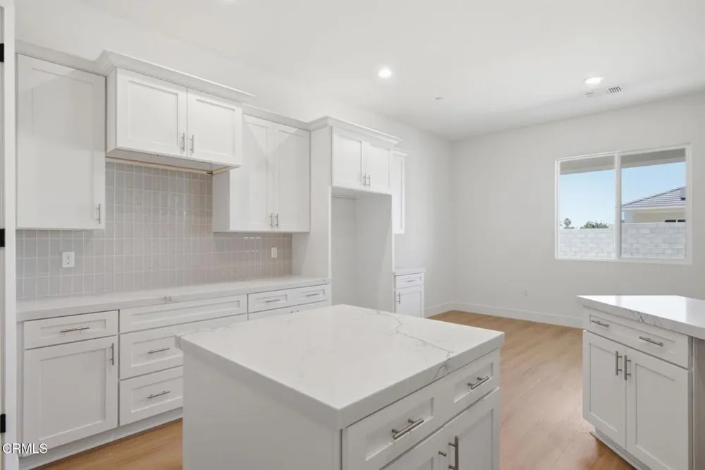 13615 Velma Pearl Way Bakersfield, CA 93314