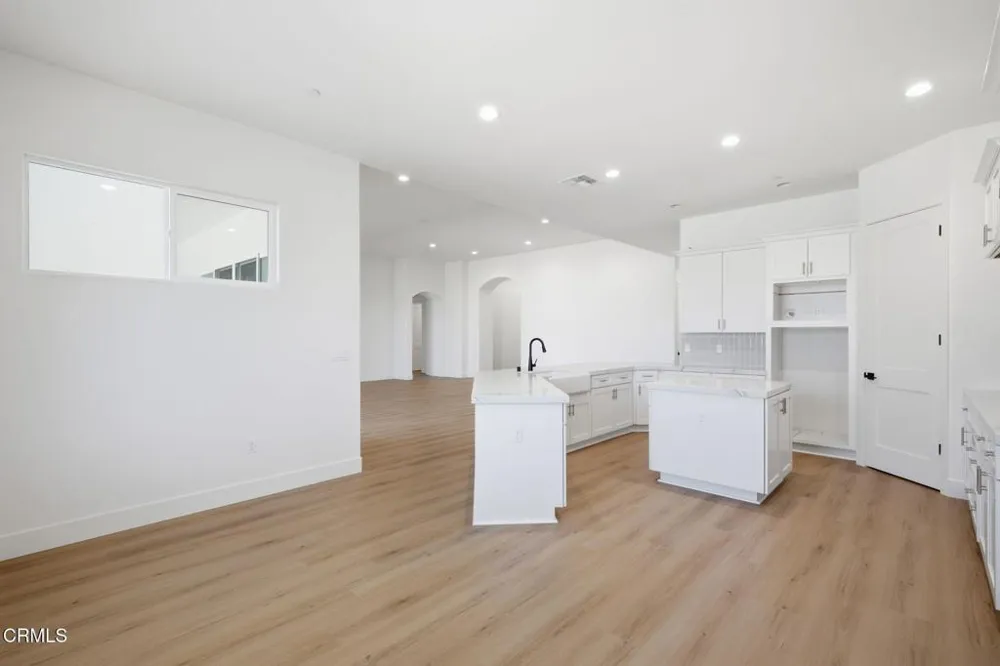 13615 Velma Pearl Way Bakersfield, CA 93314