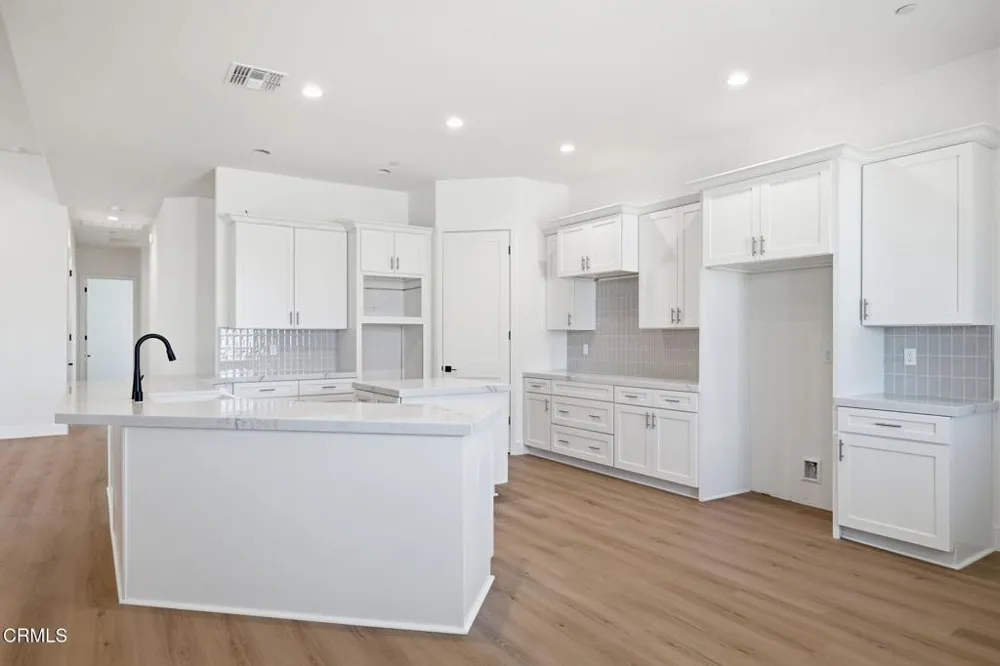 13615 Velma Pearl Way Bakersfield, CA 93314