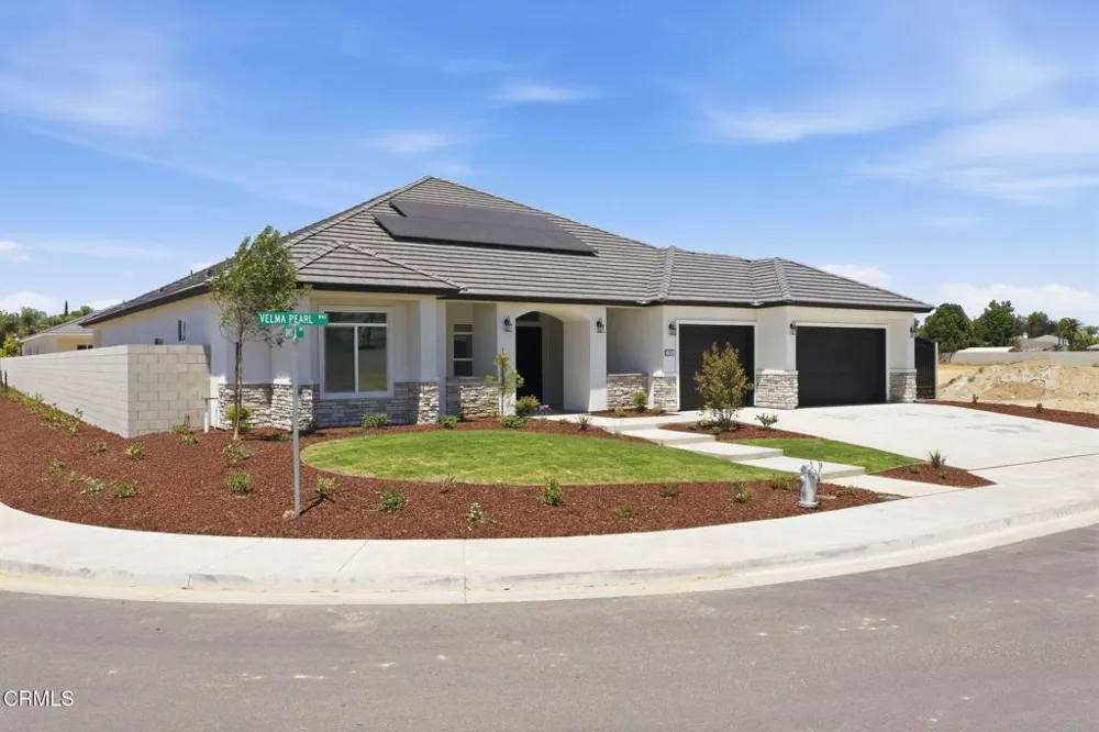 13615 Velma Pearl Way Bakersfield, CA 93314