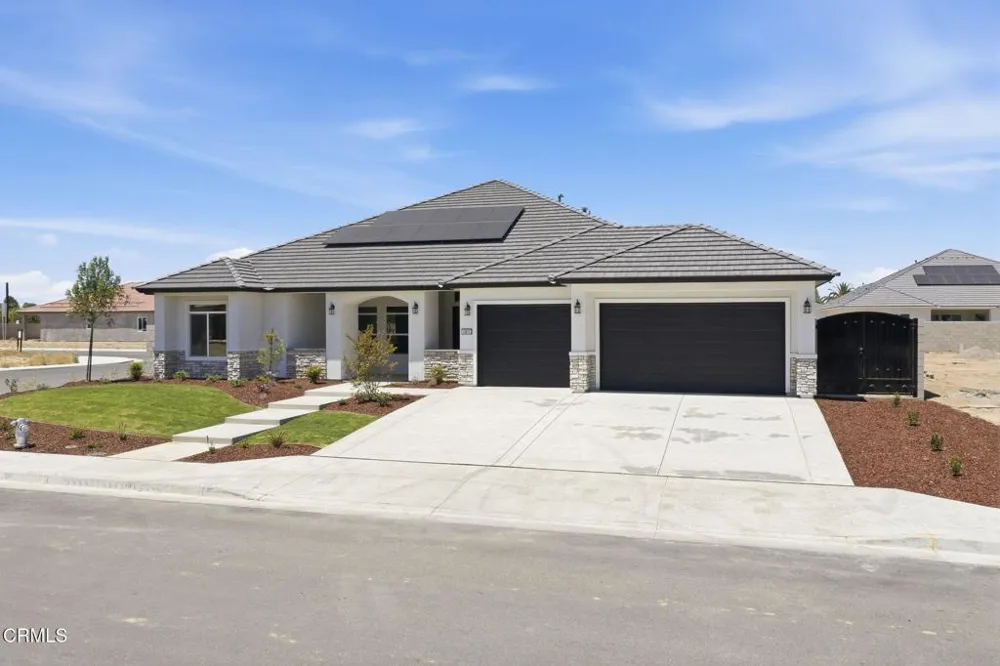 13615 Velma Pearl Way Bakersfield, CA 93314