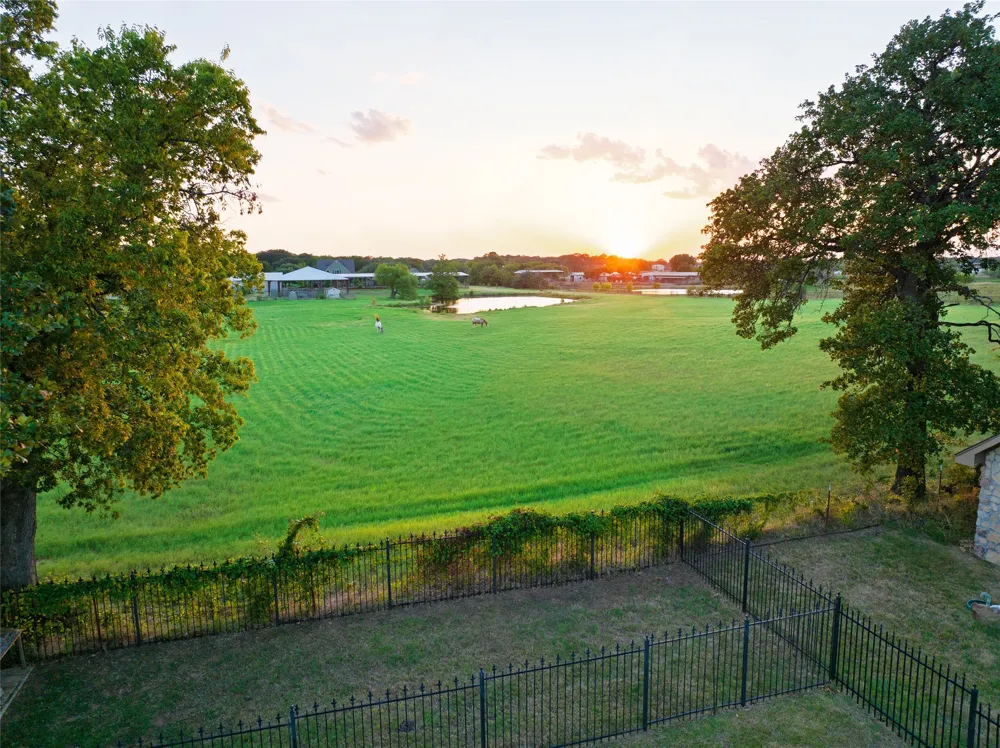 250 Whistling Duck Lane Double Oak, TX 75077