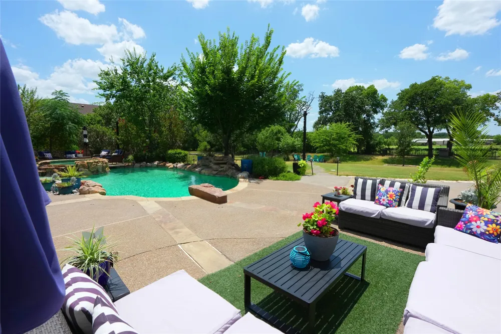 250 Whistling Duck Lane Double Oak, TX 75077