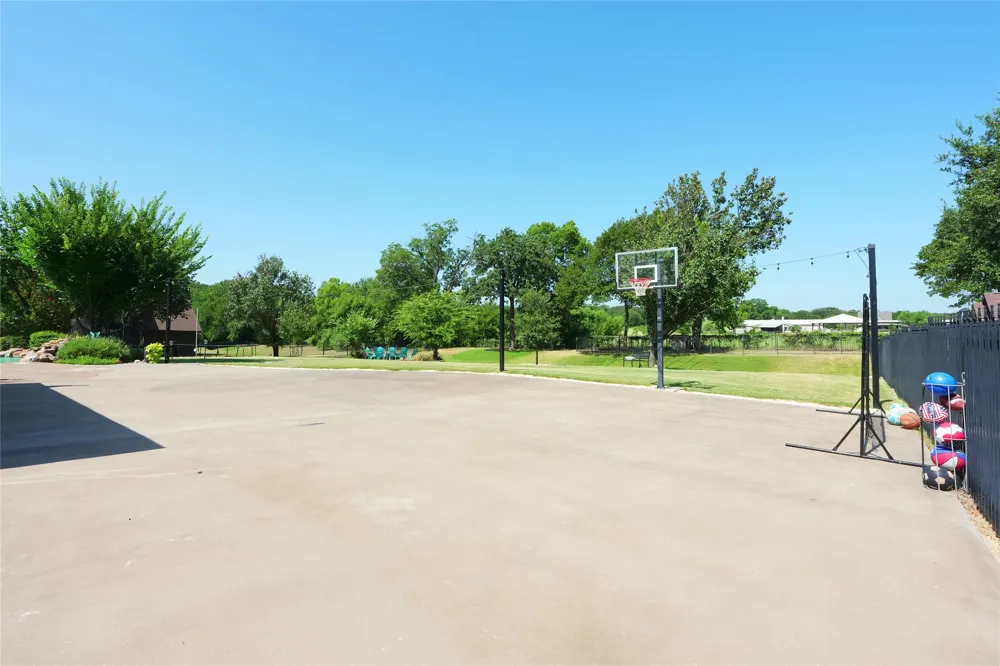 250 Whistling Duck Lane Double Oak, TX 75077