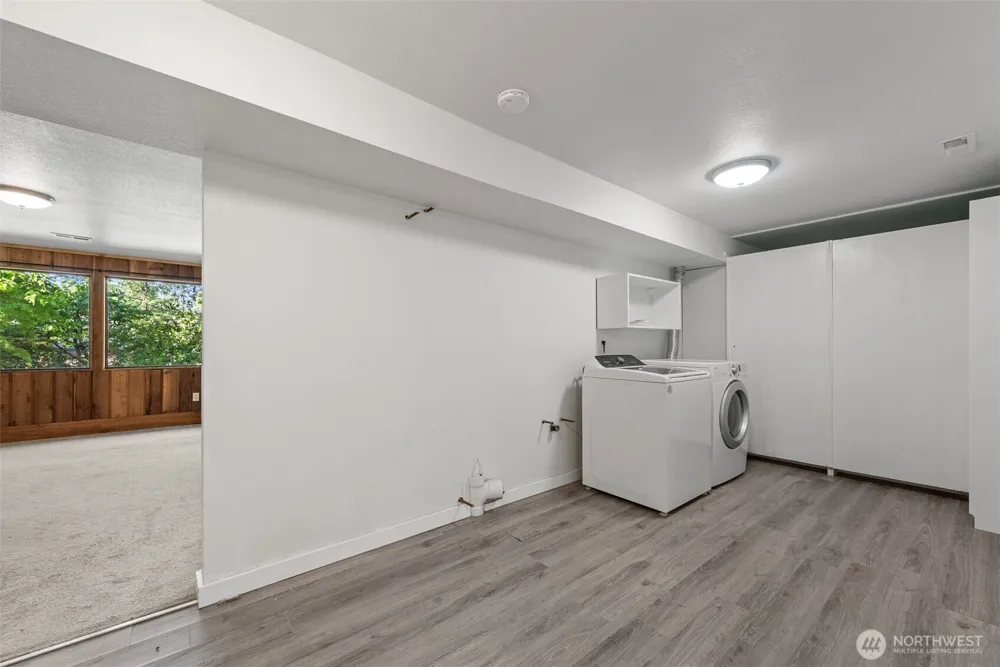 14910 SE 49th Street Bellevue, WA 98006