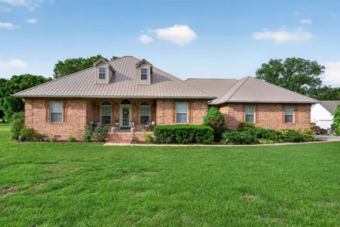 271 Hearthstone Dr