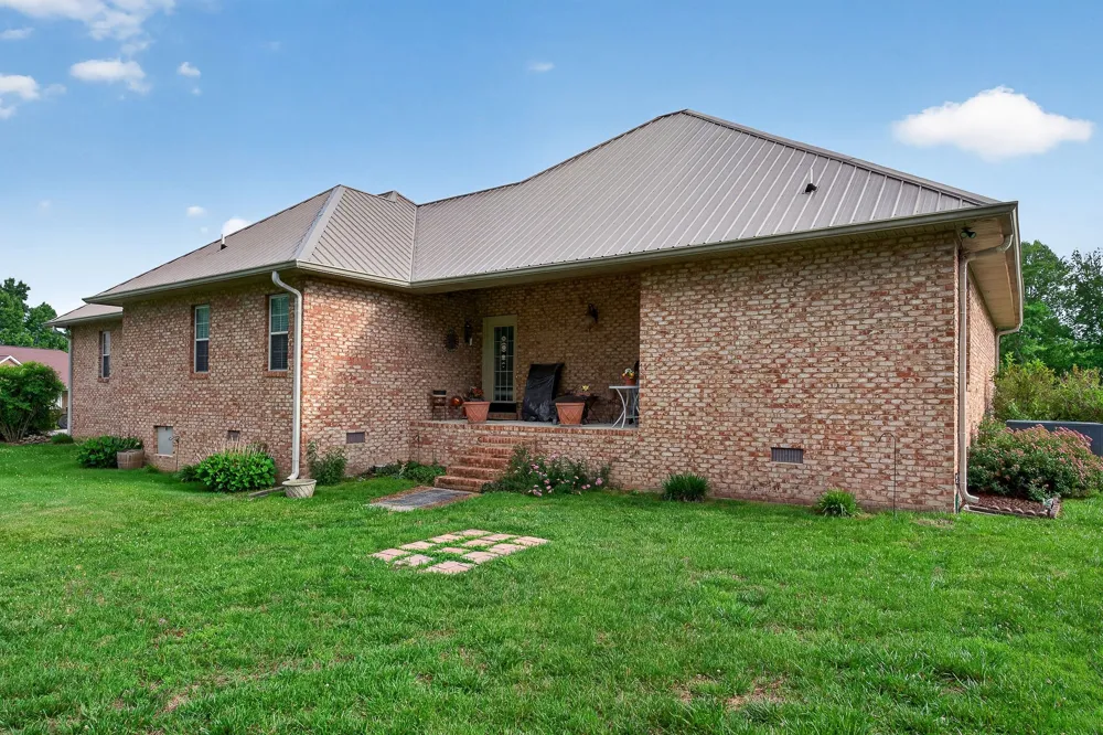 271 Hearthstone Dr Sparta, TN 38583