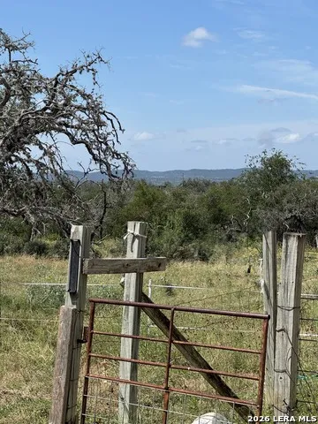 1864 Panther Hollow Bandera, TX 78003