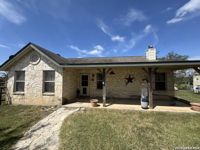 1864 Panther Hollow Bandera, TX 78003