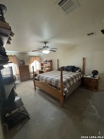 1864 Panther Hollow Bandera, TX 78003