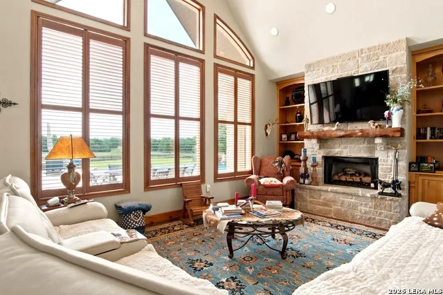 1025 Horse Lane Weimar, TX 78962