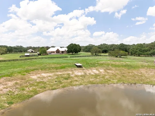 1025 Horse Lane Weimar, TX 78962