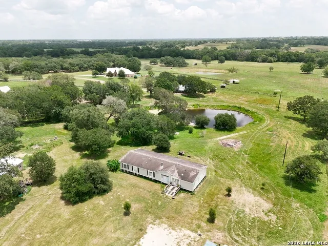 1025 Horse Lane Weimar, TX 78962
