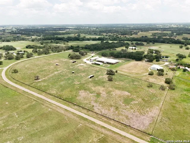 1025 Horse Lane Weimar, TX 78962