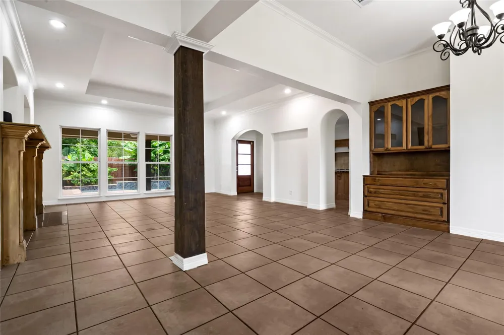 104 Mockingbird Lane Bridge City, TX 77611
