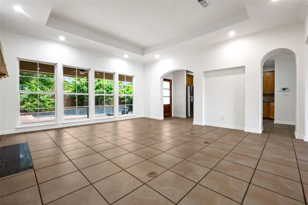 104 Mockingbird Lane Bridge City, TX 77611