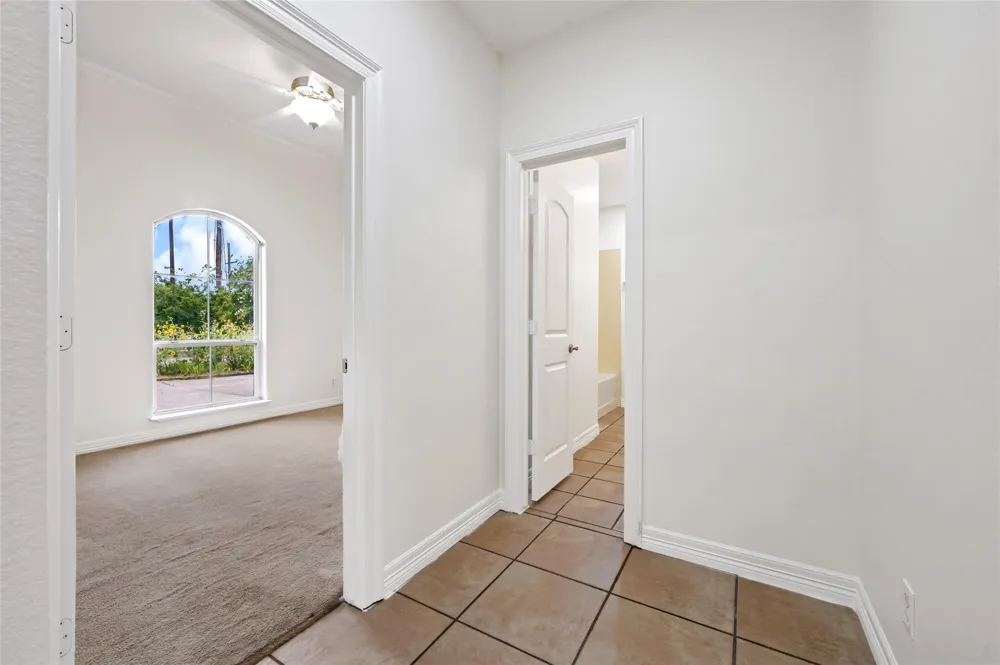 104 Mockingbird Lane Bridge City, TX 77611