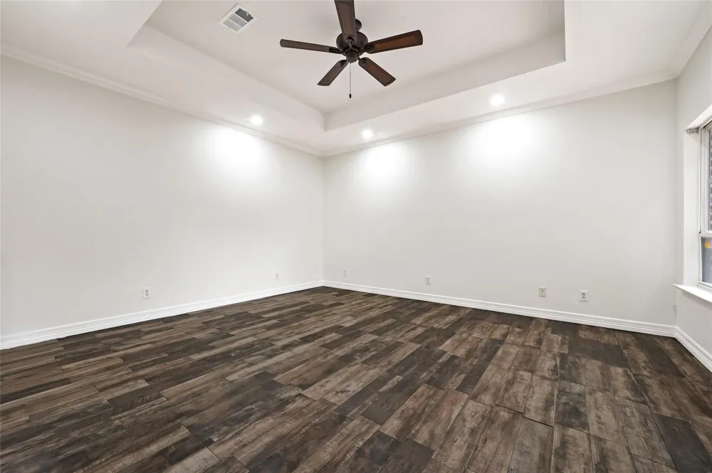 104 Mockingbird Lane Bridge City, TX 77611