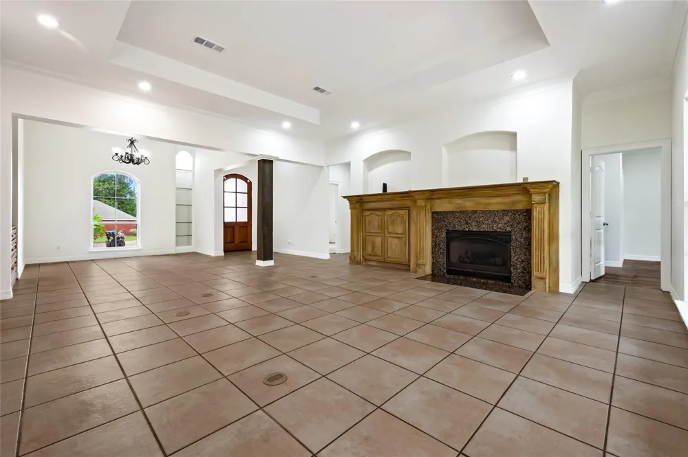 104 Mockingbird Lane Bridge City, TX 77611