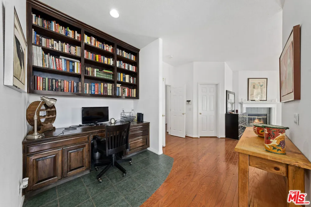 9640 Sierra Highway Santa Clarita, CA 91390