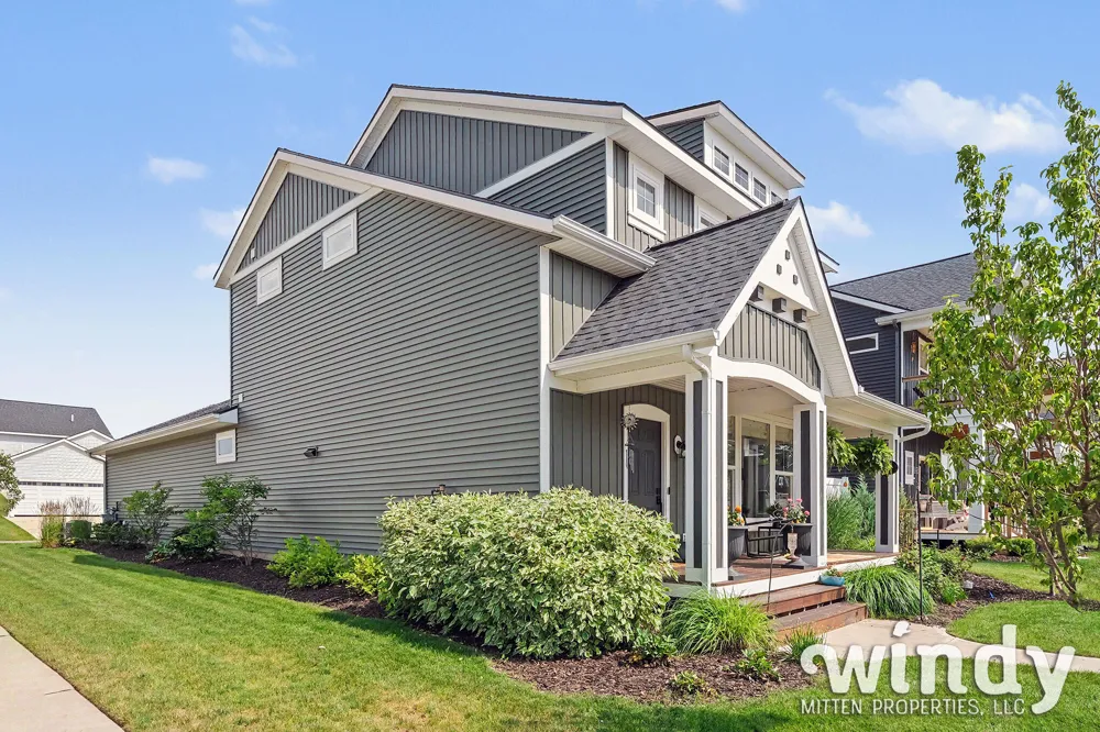 6996 W Cottage Lane NE Cannon Township, MI 49341