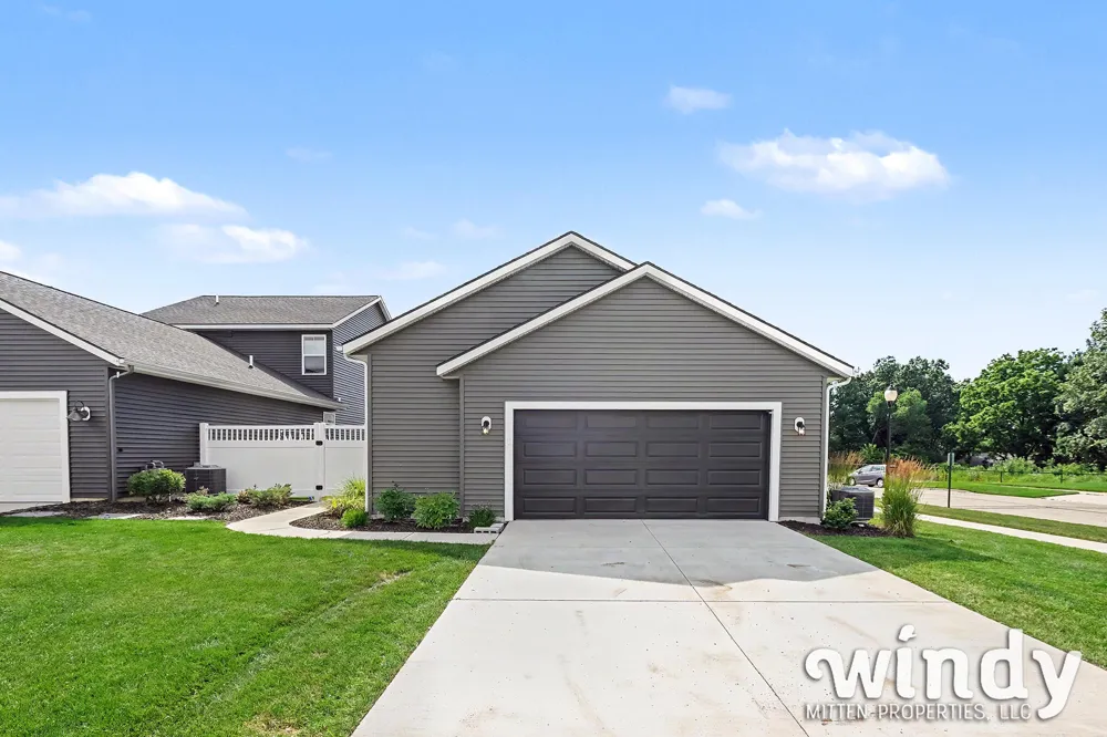 6996 W Cottage Lane NE Cannon Township, MI 49341