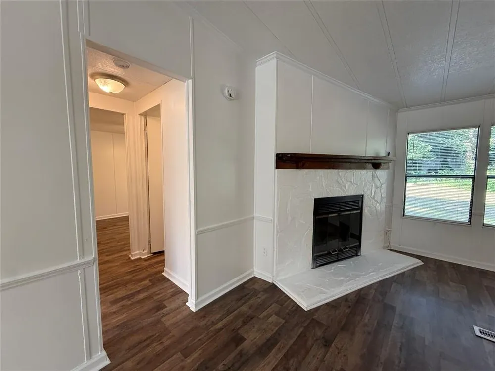 143 Whitley Drive Warner Robins, GA 31093