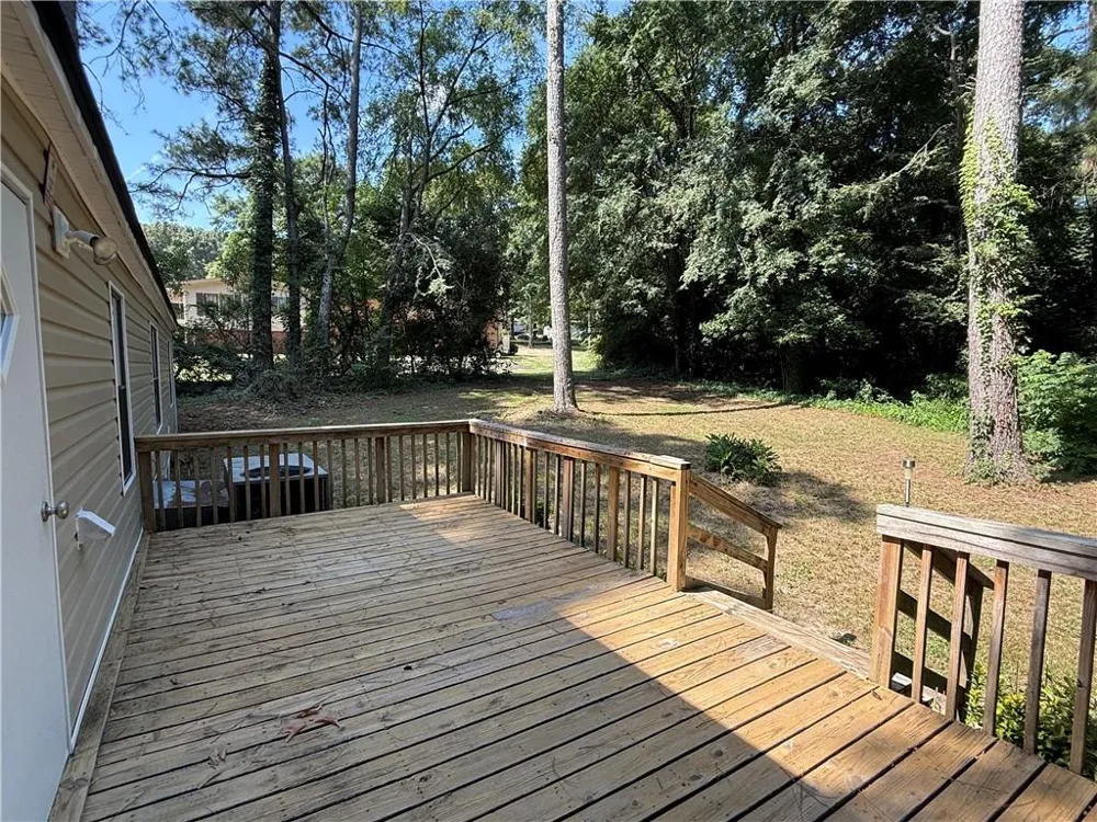 143 Whitley Drive Warner Robins, GA 31093