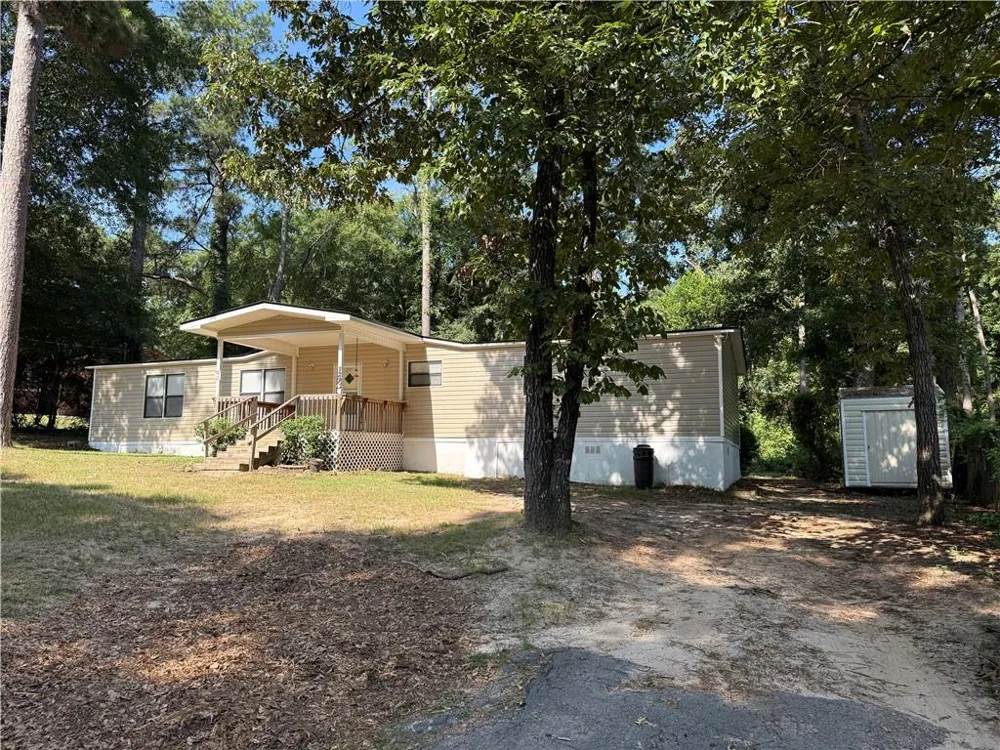 143 Whitley Drive Warner Robins, GA 31093
