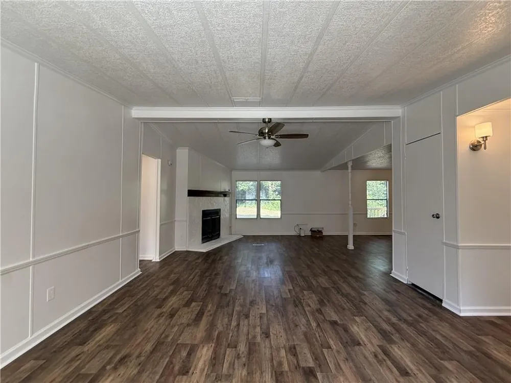 143 Whitley Drive Warner Robins, GA 31093