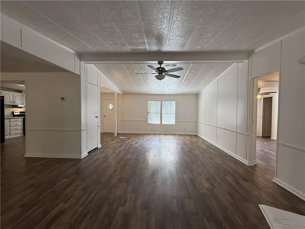143 Whitley Drive Warner Robins, GA 31093