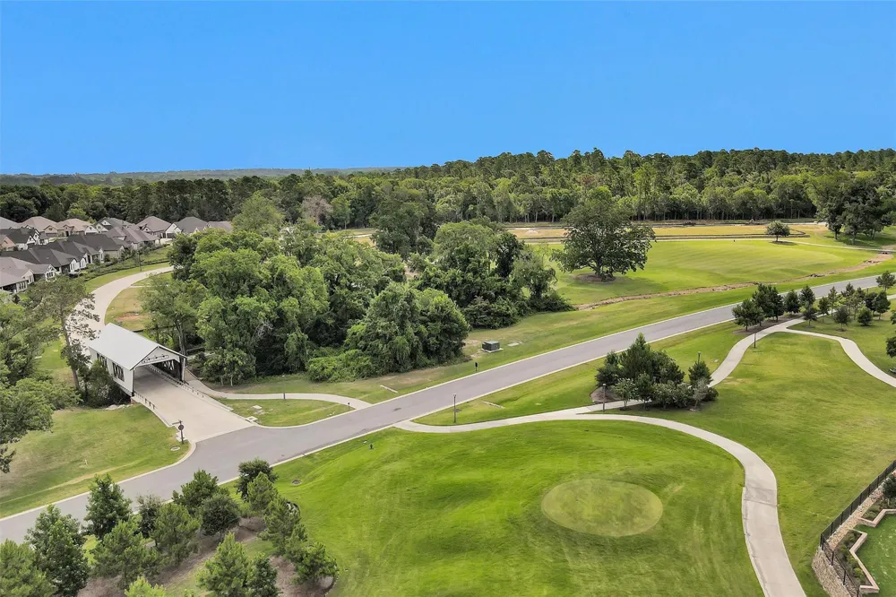 10061 Lehman Drive Willis, TX 77318